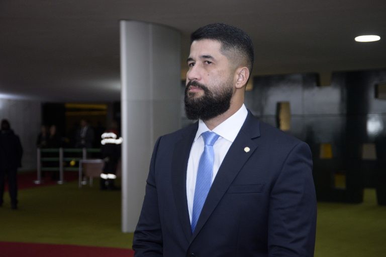O autor da proposta, deputado Delegado Fabio Costa - (Foto: Alan Rones/Câmara dos Deputados)