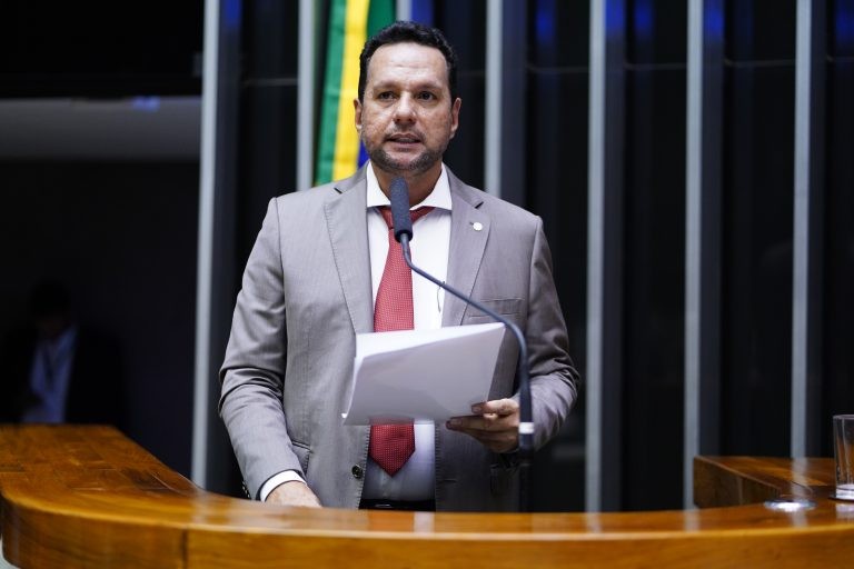 O autor da proposta é o deputado Josenildo do PDT-AP