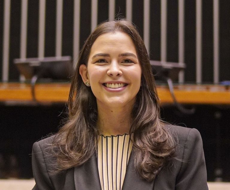 A autora da proposta, deputada Maria Arraes - (Foto: Reprodução/Facebook)