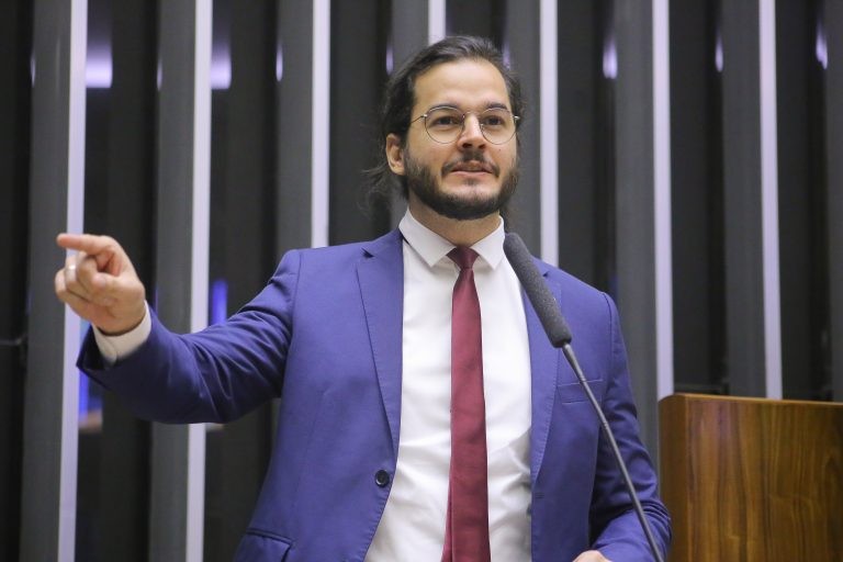 O autor da proposta, deputado Túlio Gadêlha - (Foto: Paulo Sérgio/Câmara dos Deputados)