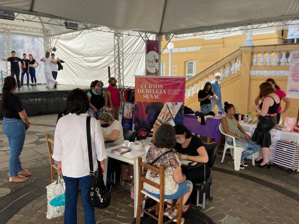 Registro da ação do Dia da Mulher em 2022 na Via del Vino. Crédito: Jose Martim Estefanon