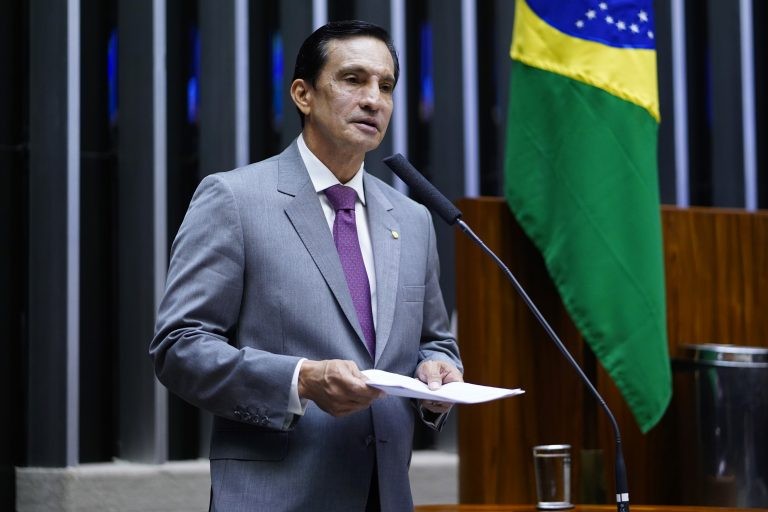Sidney Leite: Zona Franca contribui para a sustentabilidade ambiental - (Foto: Pablo Valadares / Câmara dos Deputados)