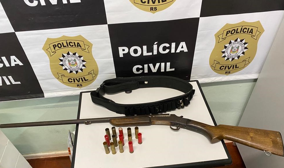 Operação da Delegacia da Mulher apreendem armas e munições em Garibaldi e Bento Gonçalves