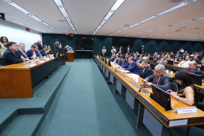 Reunião do grupo de trabalho que analisa as propostas de reforma tributária - (Foto: Vinicius Loures/Câmara dos Deputados)