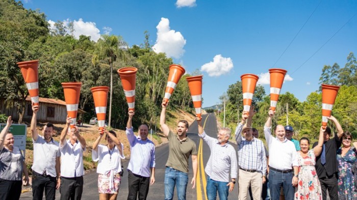 A estrada que teve a pavimentação inaugurada neste sábado (18) faz a ligação de Picada Café com Nova Petrópolis -Foto: Maurício Tonetto/Secom