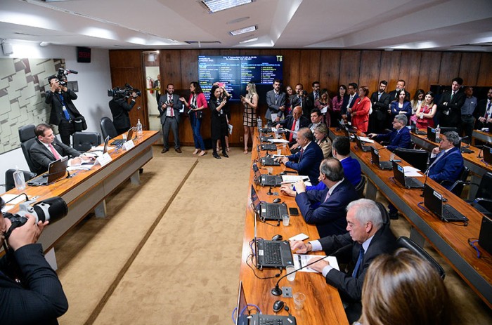 O projeto aprovado na CAE aumenta para quatro o número de entidades beneficiadas com a arrecadação de um dia da Loteca - Pedro França/Agência Senado