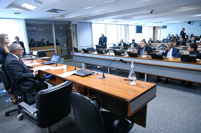 Projeto foi aprovado nesta quarta-feira (22) na Comissão de Direitos Humanos - Geraldo Magela/Agência Senado