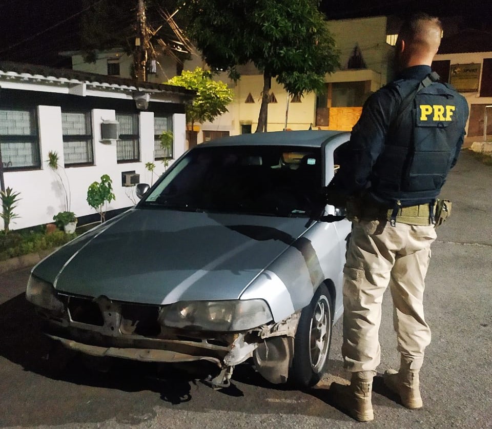 Motorista atropela motociclista, foge do acidente e acaba preso pela PRF em Bento