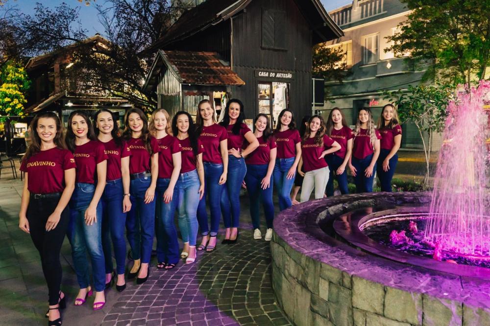 Candidatas concorrem à corte da 18ª Fenavinho. Crédito: Gabriel Santos