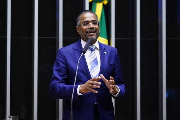 Deputado Márcio Marinho, autor do projeto de lei - (Foto: Pablo Valadares/Câmara dos Deputados)