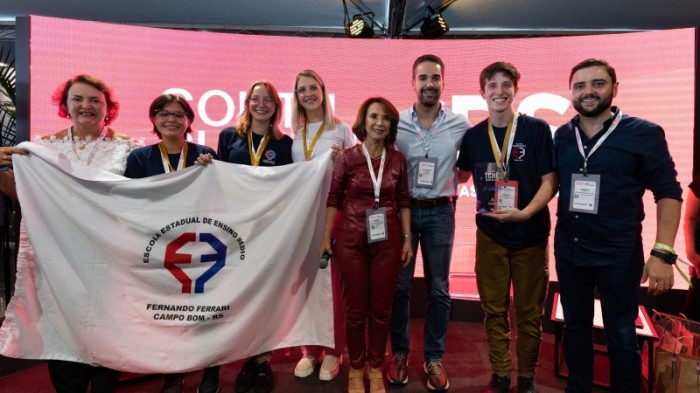 Final da competição ocorreu no palco RS Innovation Stage, com a presença do governador e da secretária da Educação -Foto: Maurício Tonetto/Secom