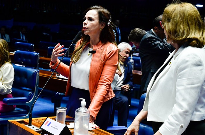 Professora Dorinha defendeu manter texto original, sem emenda da Comissão de Educação - Waldemir Barreto/Agência Senado