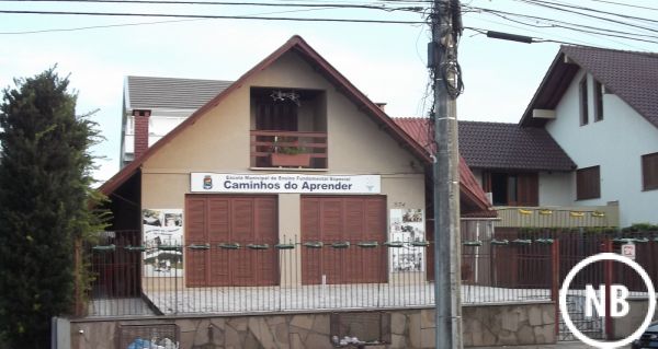 Mães de alunos surdos denunciam maus tratos por parte de professores