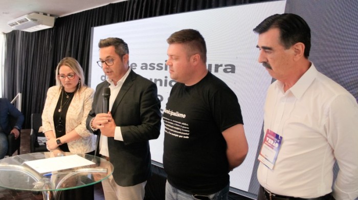 RS Digital foi lançado durante a Assembleia de Verão da Famurs, em março, com a participação de integrantes do governo -Foto: Lucas Motzkus/Ascom SPGG