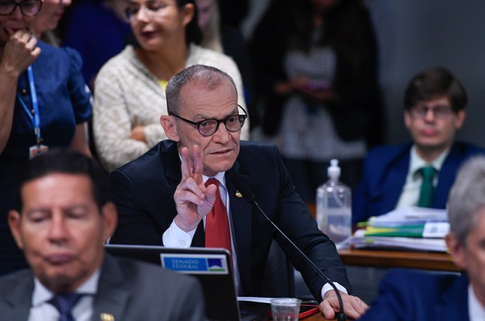 Contarato pede que representantes de diversos ministérios participem do debate - Edilson Rodrigues/Agência Senado