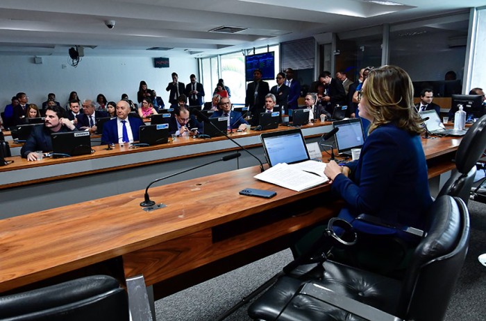 Leila Barros (D) preside a CMA - Waldemir Barreto/Agência Senado