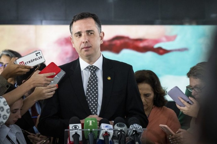 Pacheco concede entrevista antes da reunião com líderes - (Foto: Pedro Gontijo/Senado Federal)