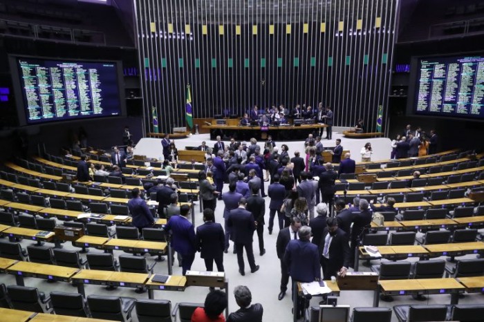 Deputados votam projetos no Plenário - (Foto: Bruno Spada/Câmara dos Deputados)