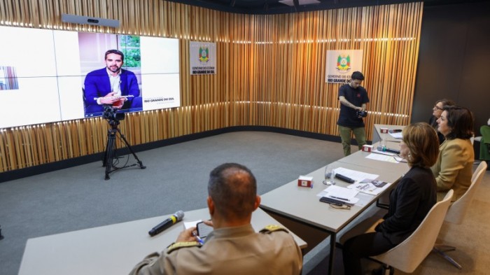 O encontro ocorreu no Palácio Piratini e foi transmitido pelo canal TV Seduc RS no YouTube -Foto: Mauro Nascimento/Secom