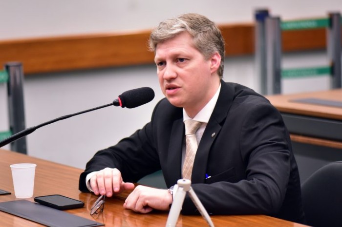 Marcel van Hattem: a probabilidade da estratégia funcionar é baixa - (Foto: Zeca Ribeiro/Câmara dos Deputados)