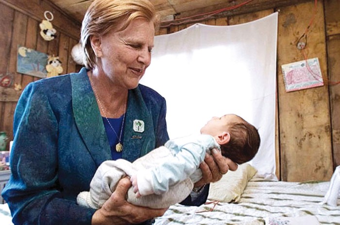 A pediatra Zilda Arns marcou a história do combate à desnutrição infantil no Brasil - Pastoral da Criança