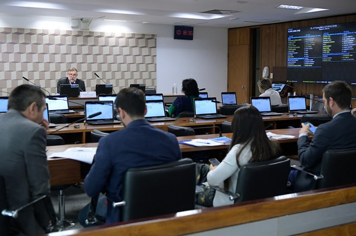 O texto foi aprovado em decisão terminativa pela Comissão de Educação - Geraldo Magela/Agência Senado