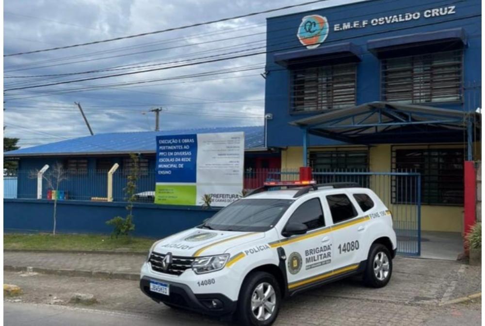 Os policiais precisaram usar de força moderada para conter o homem, que não portava arma de qualquer tipo. Crédito: Divulgação