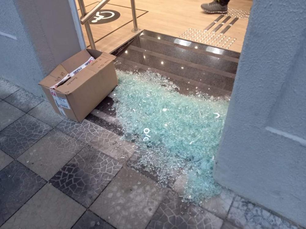 Loja de celulares é alvo de criminosos em Garibaldi