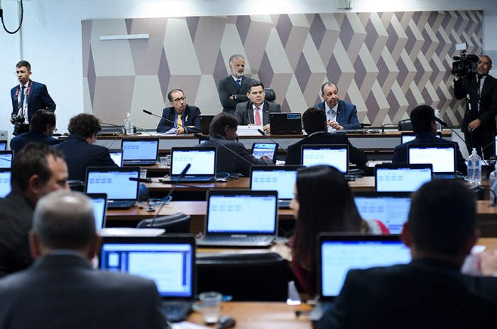 Plenário da CCJ vota o substitutivo do senador Fabiano Contarato - Geraldo Magela/Agência Senado
