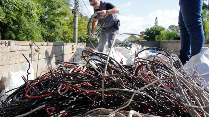 A operação de hoje também apreendeu quatro caminhões com uma quantidade expressiva de materiais -Foto: Gabriel Centeno/Ascom SSP