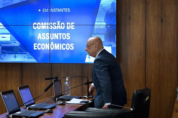 Esperidião Amin foi o relator da mensagem presidencial que pede autorização do empréstimo à cidade catarinense - Foto: Geraldo Magela/Agência Senado