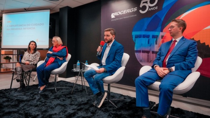 Na abertura do evento, Gabriel Souza apresentou as principais iniciativas do Executivo estadual na área -Foto: Joel Vargas/GVG