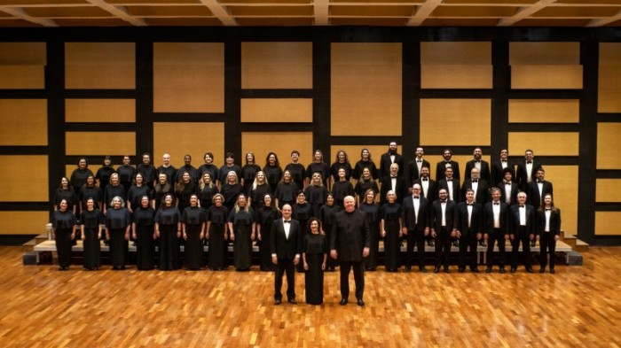 Concerto será conduzido pelo regente do Coro Sinfônico, Manfredo Schmiedt, e terá a participação do cantor lírico Roger Scarton -Foto: Vitória Proença/Ascom Ospa