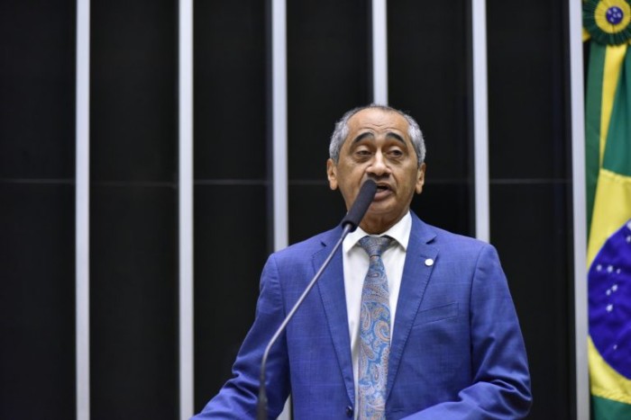 Raimundo Santos, autor do requerimento - (Foto: Zeca Ribeiro/Câmara dos Deputados)