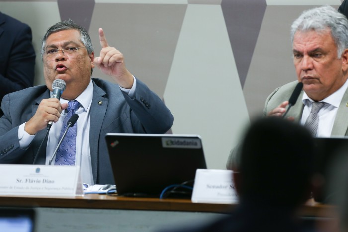 Dino revela que MJ identificou R$ 2,4 bi não utilizados em segurança