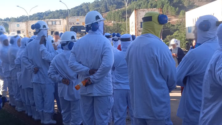 O funcionário teria buscado ajuda da equipe médica da empresa, a qual disse que era 