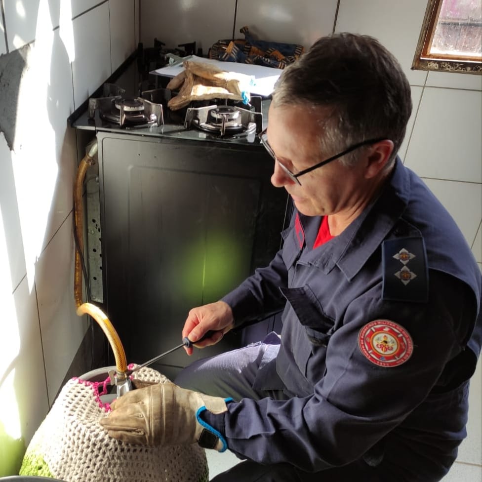 Tenente Ozeas é o coordenador e agente que realiza a interação dos bombeiros nos bairros da cidade - Foto: Corpo de Bombeiros