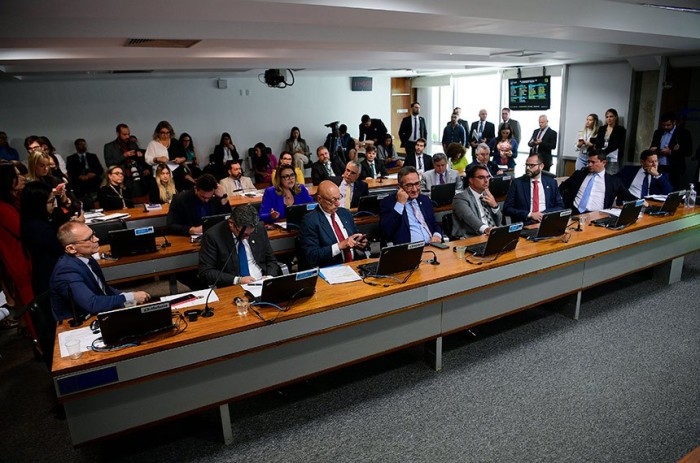 Além da capacitação de agentes de segurança, comissão tratará de dados sobre elucidação de crimes e sobre infiltração de agentes policiais em ambiente de internet - Foto: Pedro França/Agência Senado