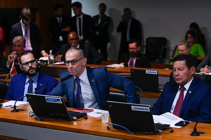 Fabiano Contarato é o autor do PL 5.179/2020, que teve Rogério Carvalho como relator e segue para a Câmara - Foto: Edilson Rodrigues/Agência Senado