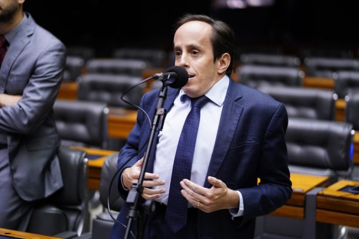 O autor da proposta, deputado Paulo Ganime - (Foto: Pablo Valadares/ Câmara dos Deputados)