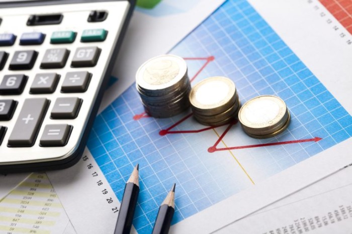 Quem investe em debêntures financia a empresa emissora do título - (Foto: Depositphotos)