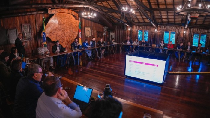 Leite ressaltou que proposta deixaria o Rio Grande do Sul com o segundo maior piso regional do país -Foto: Joel Vargas/Ascom GVG