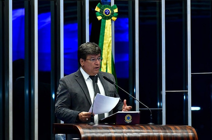 Carlos Viana apresentou projeto para dar celeridade aos processos de adoção - Foto: Waldemir Barreto/Agência Senado