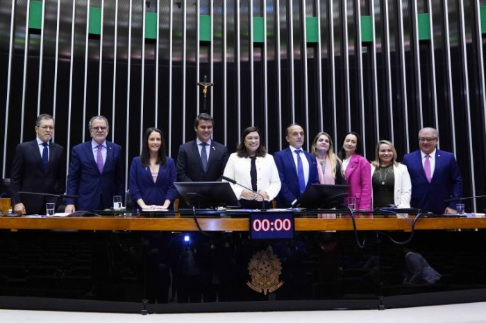 Debatedores destacam importância de equalizar acesso a teste do pezinho no País