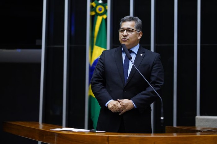 Deputado Dorinaldo Malafaia pediu a realização do debate - (Foto: Pablo Valadares/Câmara dos Deputados)