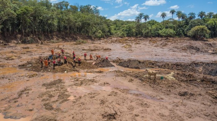 Rompimento de barragem produziu graves danos ambientais - (Foto: Ricardo Stuckert/FotosPúblicas)