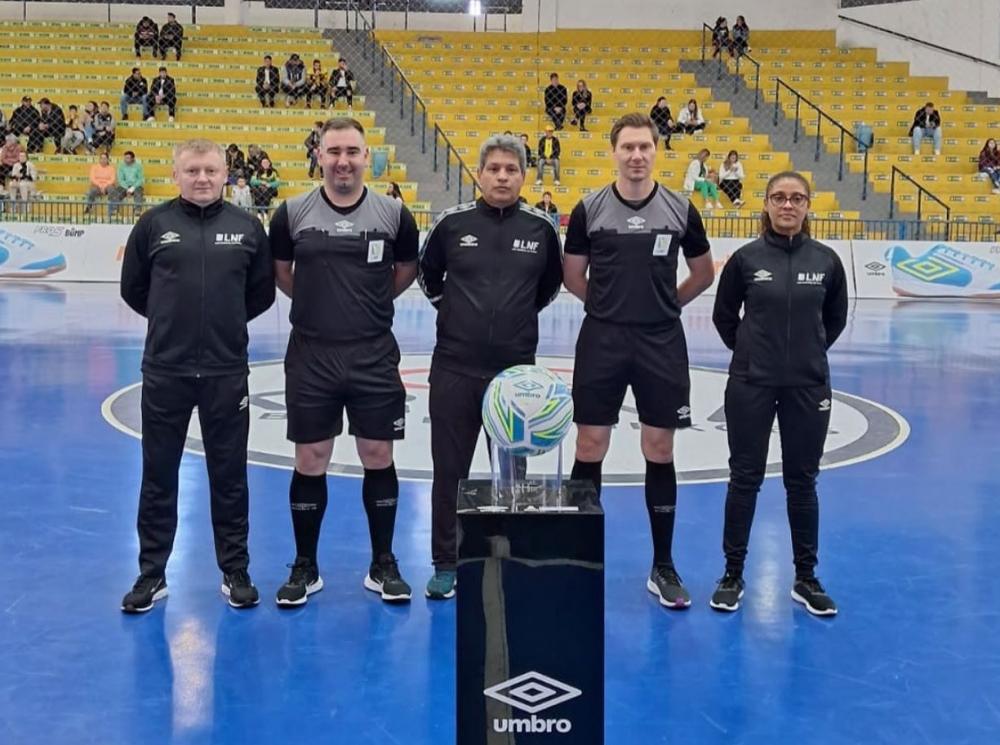 Henrique Piletti (segundo da esquerda para direita), estreou na LNF em partida da competição em Venâncio Aires / Foto: Divulgação