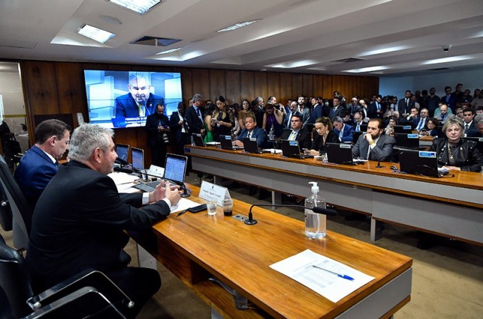 Segundo o autor, Styvenson Valentim, a doação não muda a obrigação do Estado de financiar a educação - Foto: Geraldo Magela/Agência Senado
