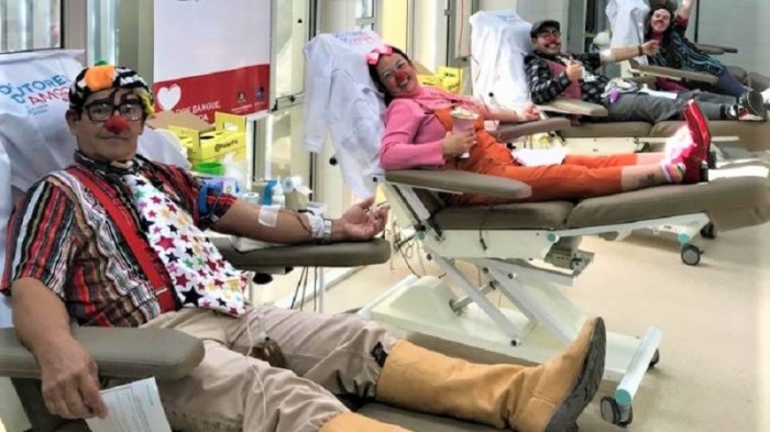 Os grupos Doutores do Amor e Esquadrão da Alegria participam das ações de mobilização de doadores -Foto: Divulgação SES