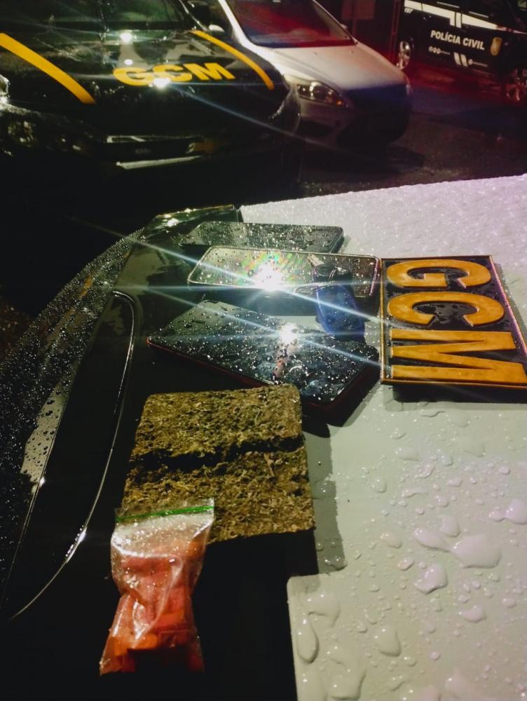 Casal é preso por tráfico por agentes da GCM em Bento Gonçalves